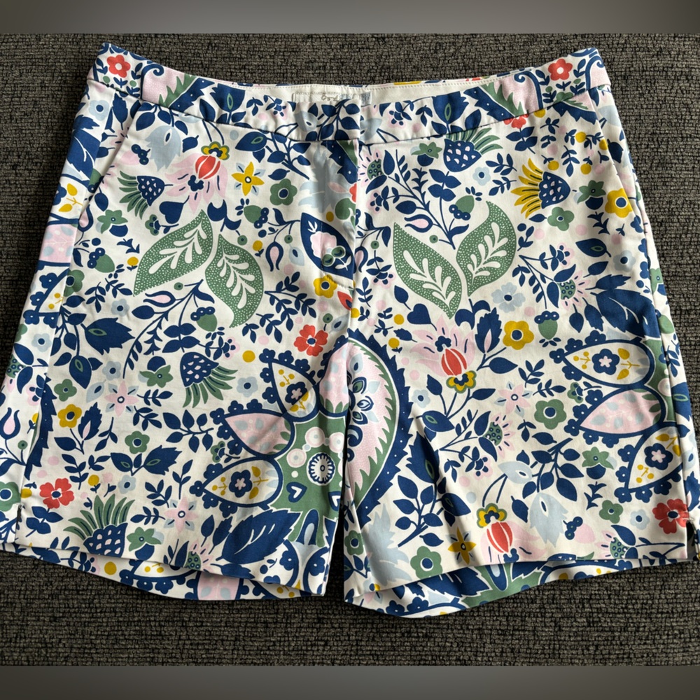 Boden Pink and Blue Bermudas Vibrant Summer Shorts